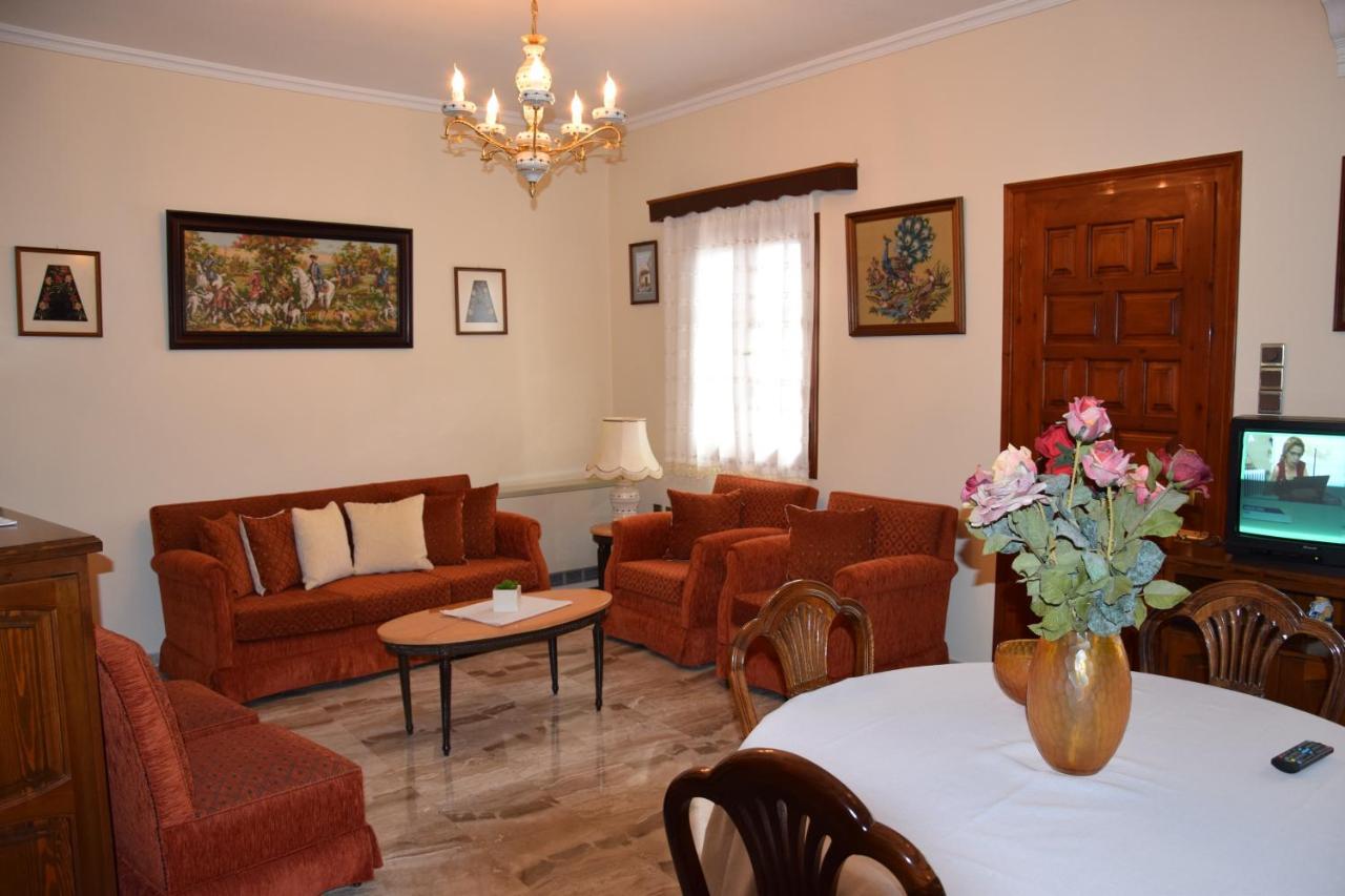 Апартаменты Naoussa Center Cycladic House Парос Экстерьер фото