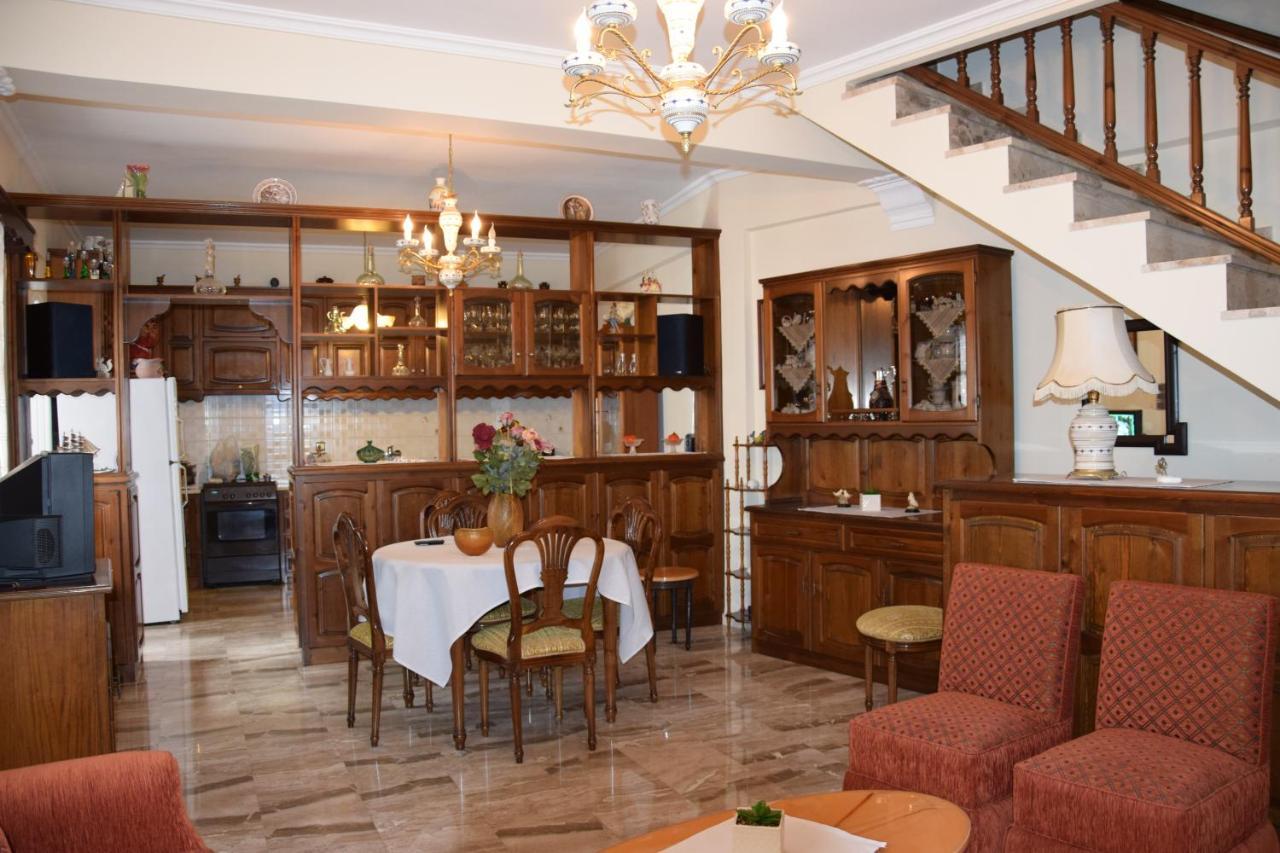 Апартаменты Naoussa Center Cycladic House Парос Экстерьер фото
